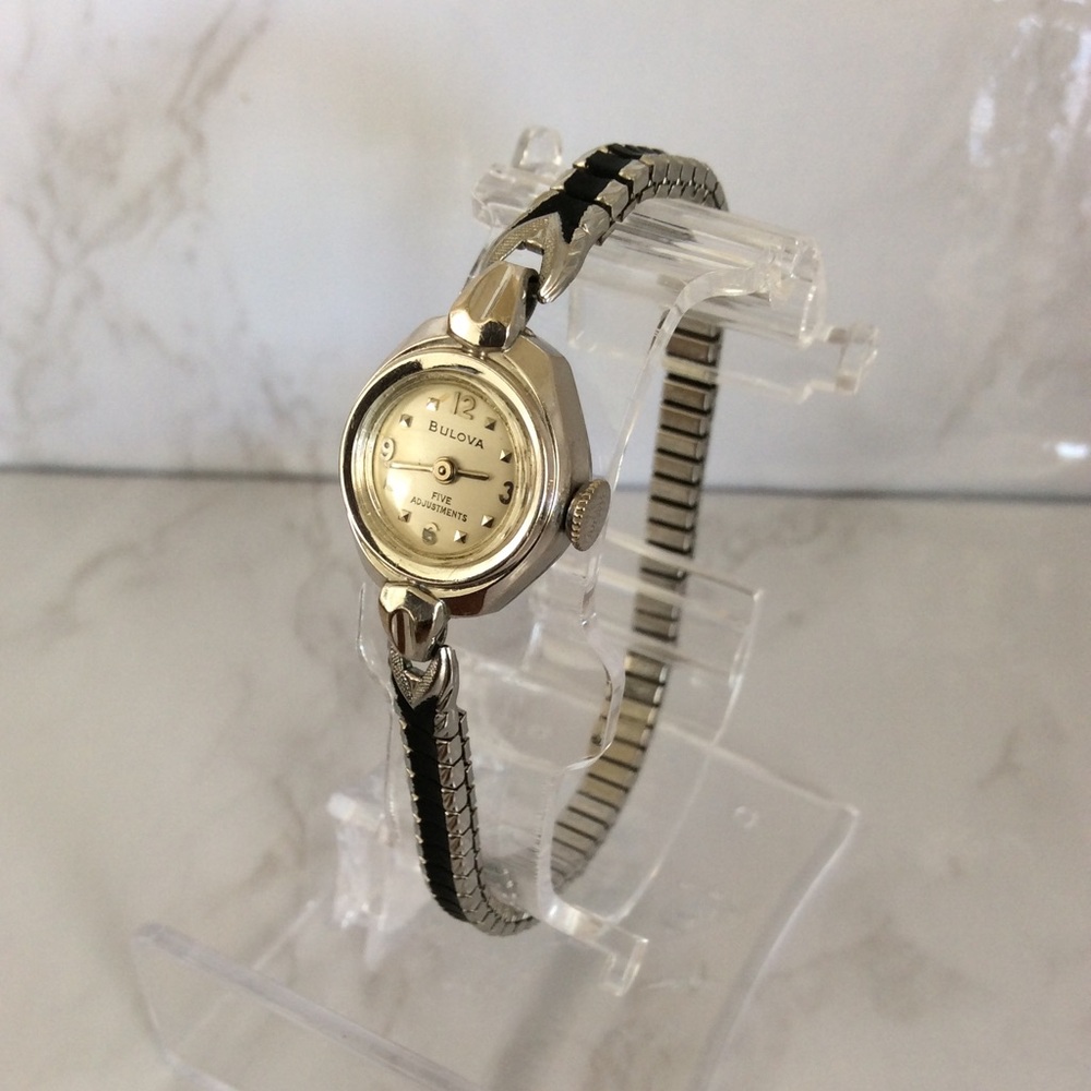 Bulova Ladies Watch - Picture 6 of 11